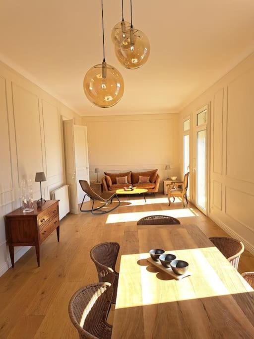 Le Champ Des Hors Villa Vailhauques Luaran gambar